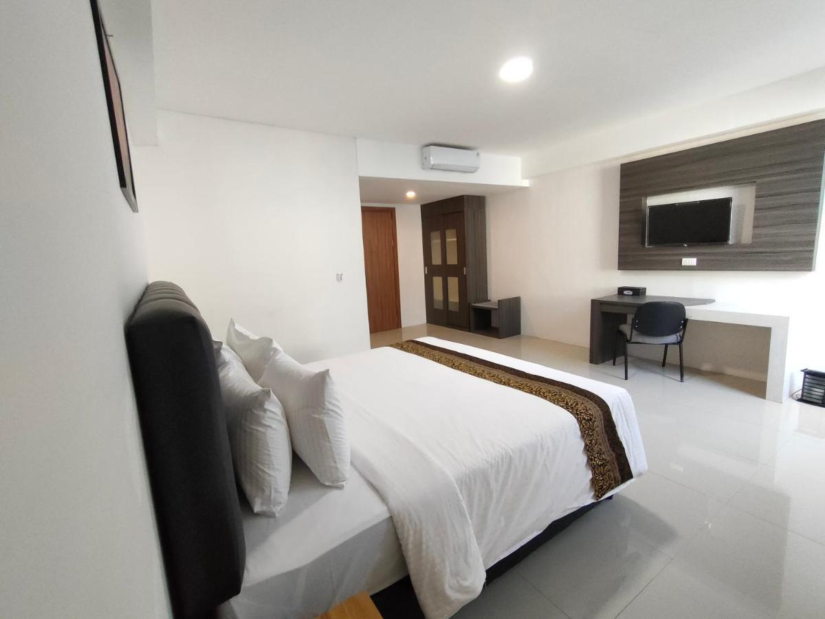 Golden Ganesha Hotel Yogyakarta By Ecommerceloka Gondowulung Экстерьер фото